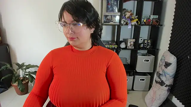 aika-dreams online show from 02.10.25