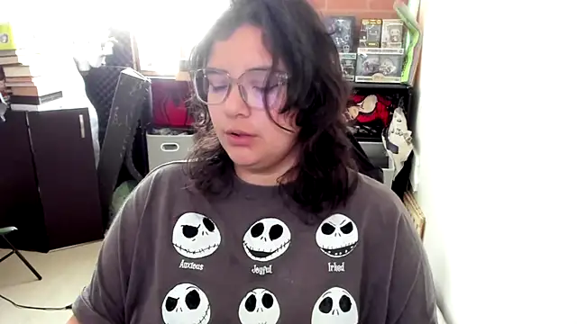 aika-dreams online show from 10.12.25