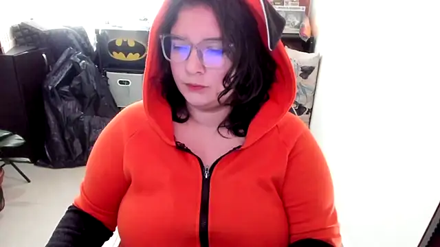 aika-dreams online show from 12.19.25