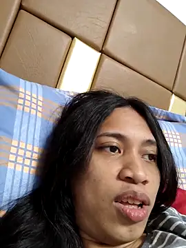 Snapshot of Urworldclasstrans chatting on 02.02.26 Urworldclasstrans online show from 02.02.26