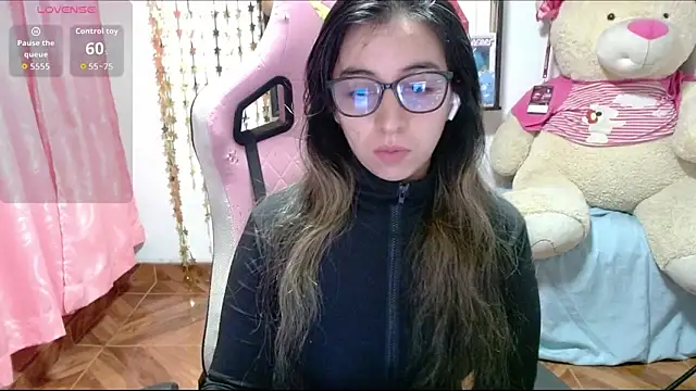 Maggie Fox3 online show from 10.24.25