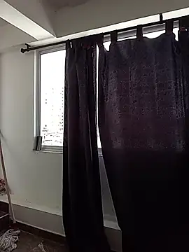 karinacortes online show from 12.05.25