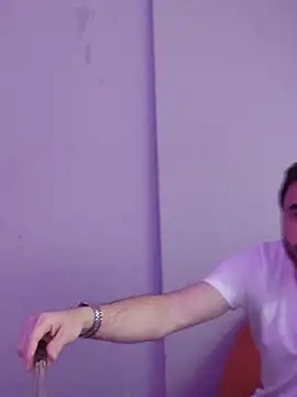 Consensustr online show from 02.16.25