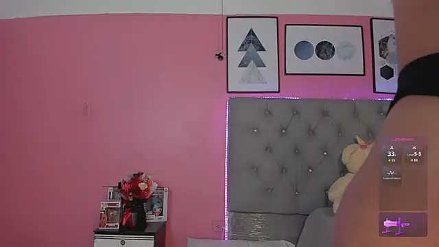 Snapshot of LEXA_MURPHY chatting on 10.02.25 LEXA MURPHY online show from 10.02.25