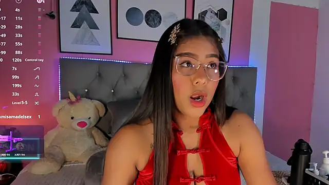 Snapshot of LEXA_MURPHY chatting on 10.21.25 LEXA MURPHY online show from 10.21.25