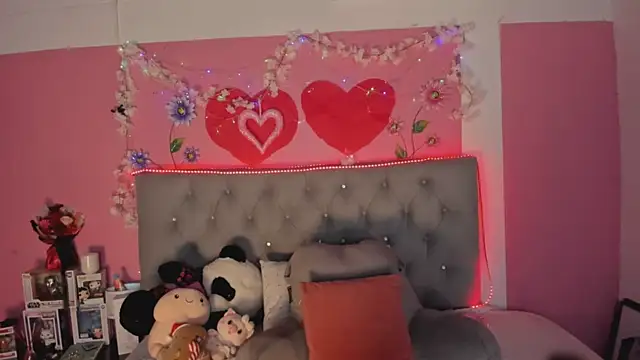 Snapshot of LEXA_MURPHY chatting on 02.15.26 LEXA MURPHY online show from 02.15.26