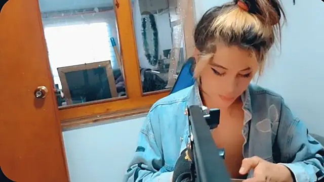 stormytt  online show from 12.18.24