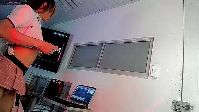 stormytt  online show from 01.28.25