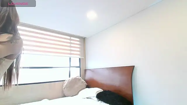 Snapshot of stormytt_ chatting on 04.27.26 stormytt online show from 04.27.26