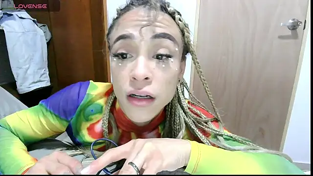 Snapshot of stormytt_ chatting on 05.25.26 stormytt online show from 05.25.26