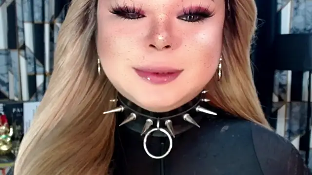 Mistress DOMnicaaxx online show from 10.04.25