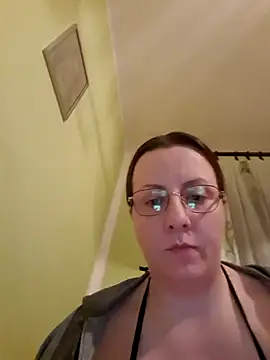 Snapshot of Goodass7 chatting on 02.14.25 Goodass7 online show from 02.14.25