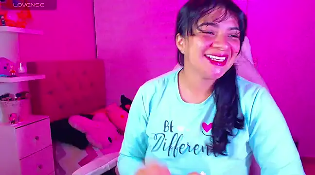 Vannessa  Shy online show from 12.06.24