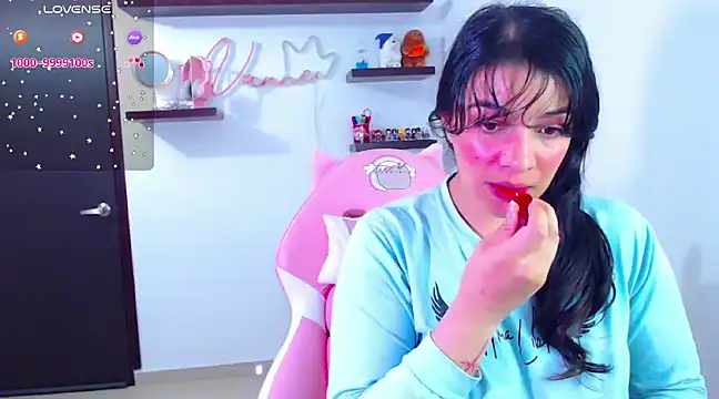 Vannessa  Shy online show from 02.06.25