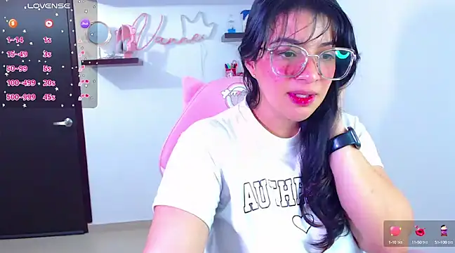 Vannessa  Shy online show from 02.07.25