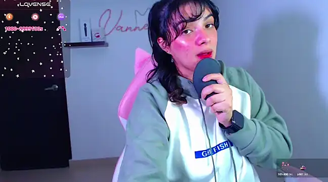 Vannessa  Shy online show from 03.12.25