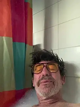 Snapshot of maxximere chatting on 02.21.26 maxximere online show from 02.21.26