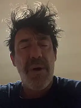 Snapshot of maxximere chatting on 02.26.26 maxximere online show from 02.26.26