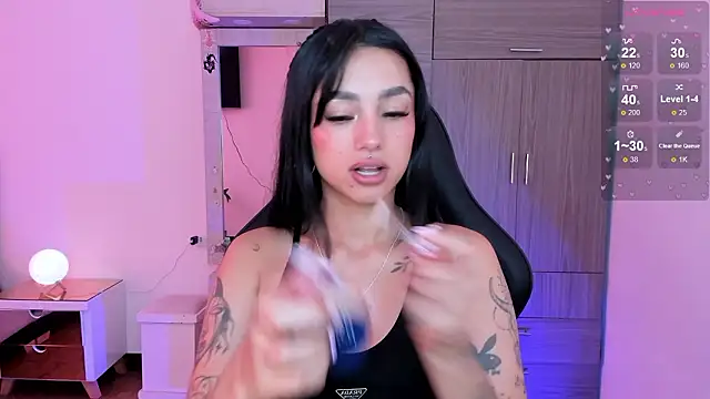 Lizzie corner v online show from 03.10.26