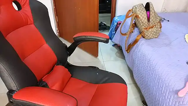 SexyLeilaa online show from 10.16.25