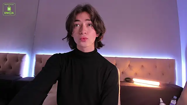 NickieRainer online show from 09.21.25
