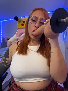 Luna Paris  online show from 02.10.26