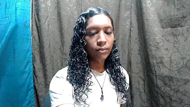 shairaStarr online show from 10.04.25