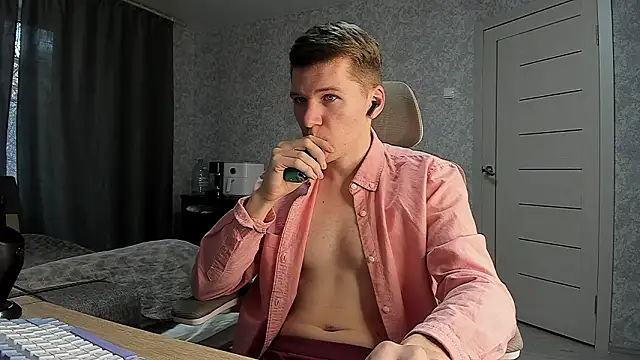 Snapshot of Bananas_dick chatting on 03.21.26 Bananas dick online show from 03.21.26