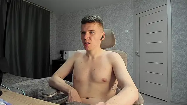 Snapshot of Bananas_dick chatting on 04.20.26 Bananas dick online show from 04.20.26