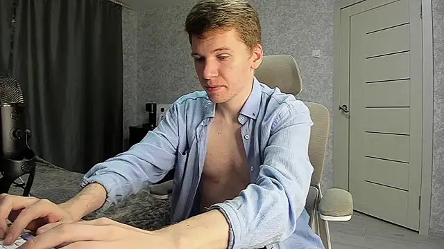 Snapshot of Bananas_dick chatting on 06.22.26 Bananas dick online show from 06.22.26