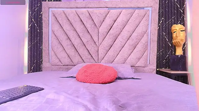 Hanna Evaanss online show from 10.07.25