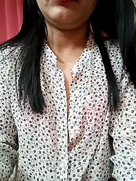 Snapshot of Beautiful_xxo chatting on 12.19.24 Beautiful xxo online show from 12.19.24