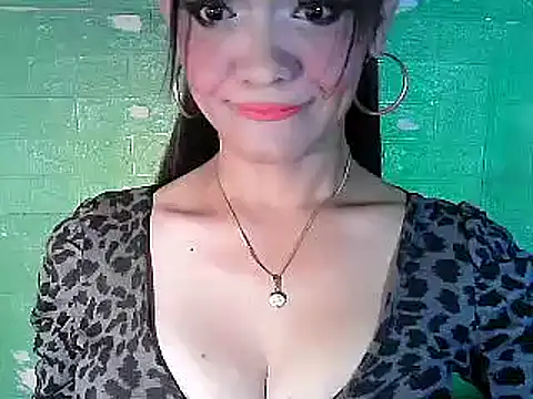 Snapshot of Rosebaumgardner1234 chatting on 02.14.25 Rosebaumgardner1234 online show from 02.14.25
