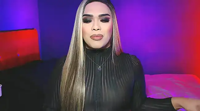 VictoriaEliz online show from 12.23.24