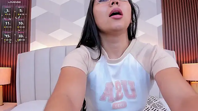 Sammy Fit  online show from 03.03.25