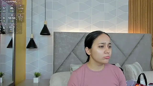 Snapshot of Sammy_Fit_ chatting on 06.18.26 Sammy Fit online show from 06.18.26