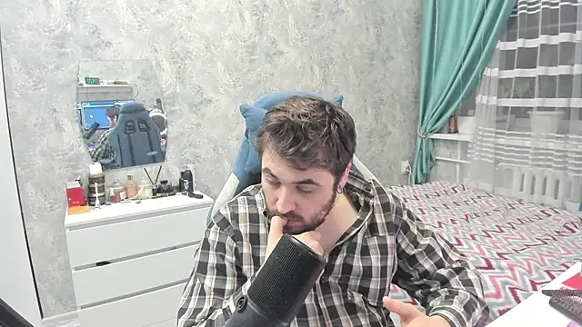 Morlaios online show from 01.24.25