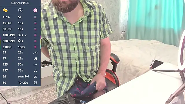 Morlaios online show from 10.22.25