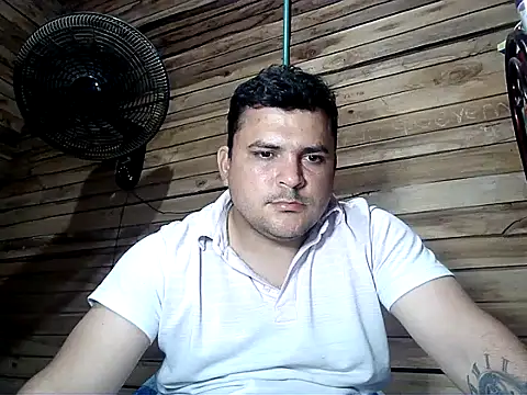 Snapshot of Arcangel_05 chatting on 03.23.26 Arcangel 05 online show from 03.23.26