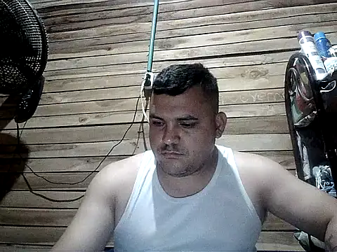 Snapshot of Arcangel_05 chatting on 03.31.26 Arcangel 05 online show from 03.31.26