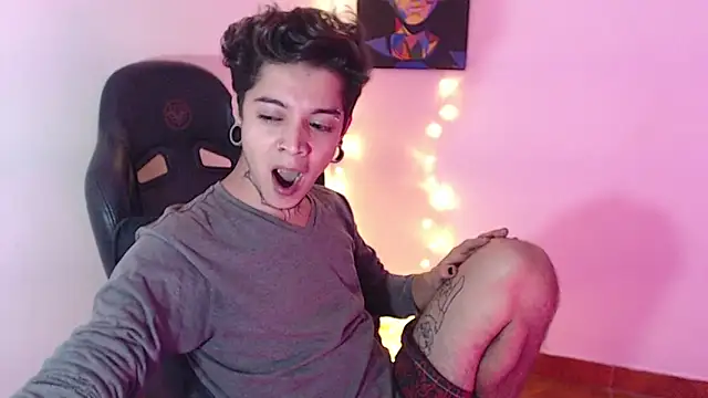 Snapshot of saad_man chatting on 12.04.24 saad man online show from 12.04.24