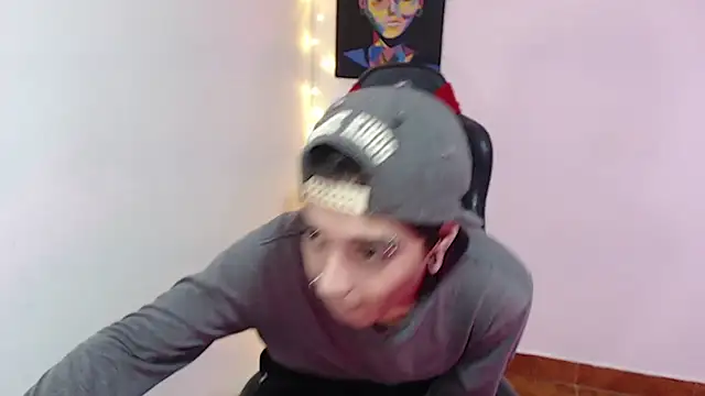 Snapshot of saad_man chatting on 12.14.24 saad man online show from 12.14.24