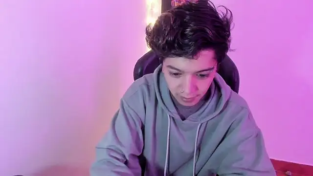 Snapshot of saad_man chatting on 12.24.24 saad man online show from 12.24.24