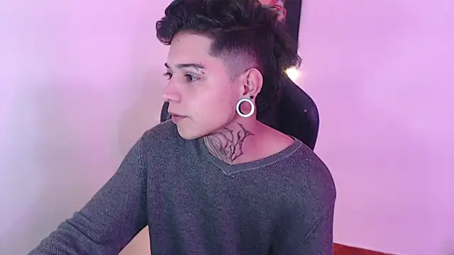 Snapshot of saad_man chatting on 12.30.24 saad man online show from 12.30.24