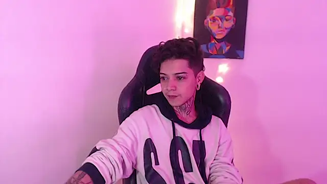 Snapshot of saad_man chatting on 01.07.25 saad man online show from 01.07.25