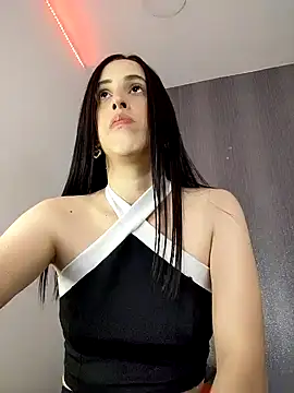 Amira Milker online show from 02.01.25