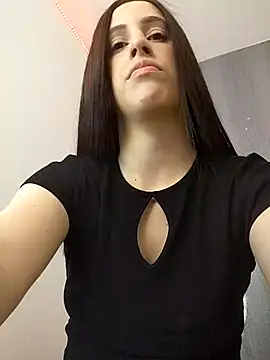 Amira Milker online show from 03.07.25