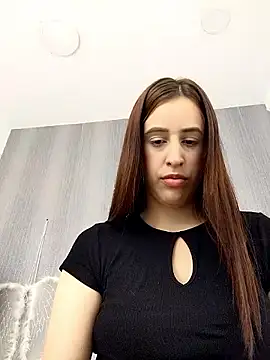 Amira Milker online show from 09.18.25