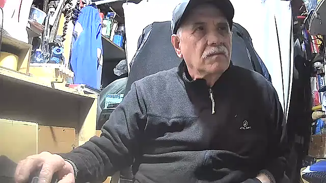 nonnomaturobisex online show from 01.27.25