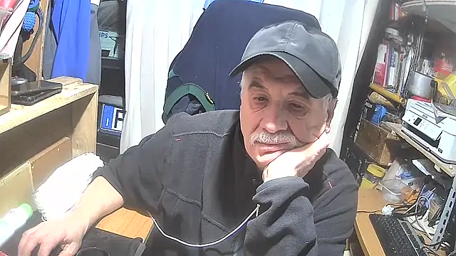 nonnomaturobisex online show from 02.06.25